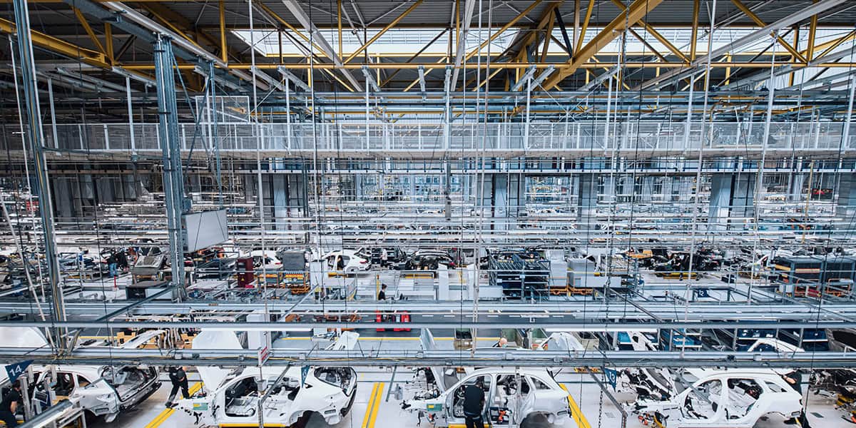 Lineas-produccion-fabrica-Mercedes-Benz