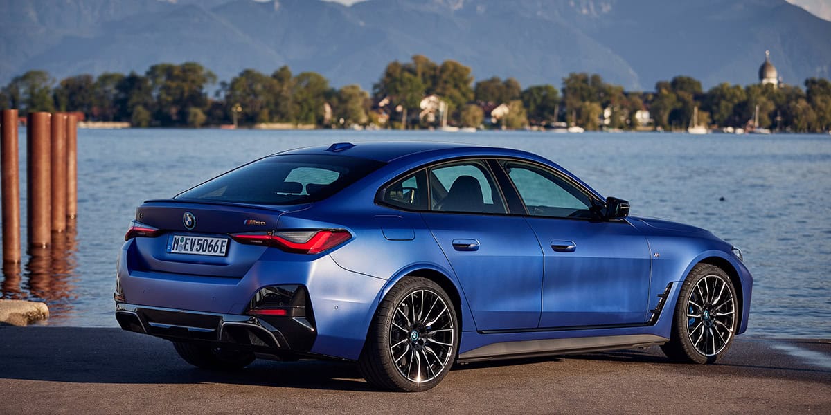 BMW-i4-M50_trasera