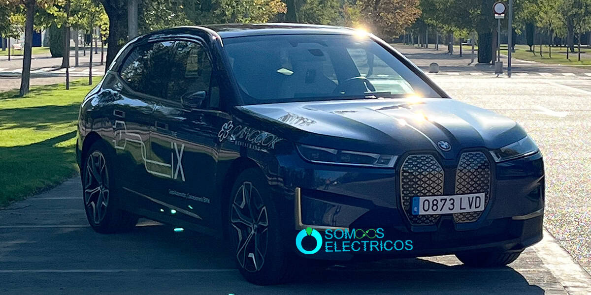 BMW-iX_frontalV-Somos-Electricos