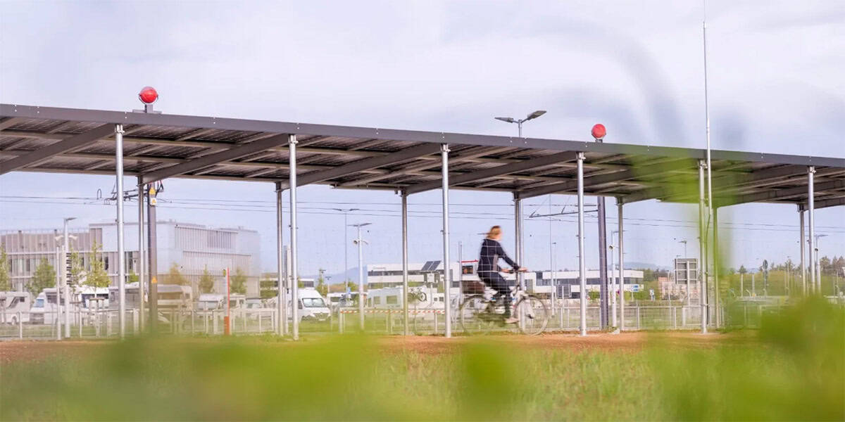 Carril-bici-techo-solar-Alemania