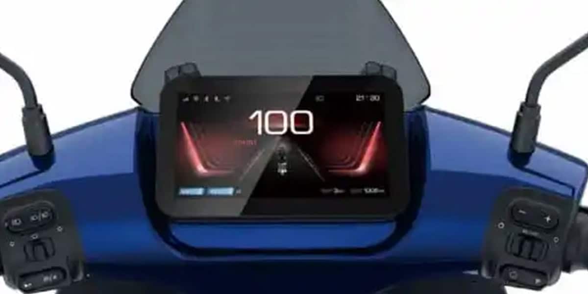 Porsche-Yadea-moto-electrica-VF-F200_cuadro-instrumentos