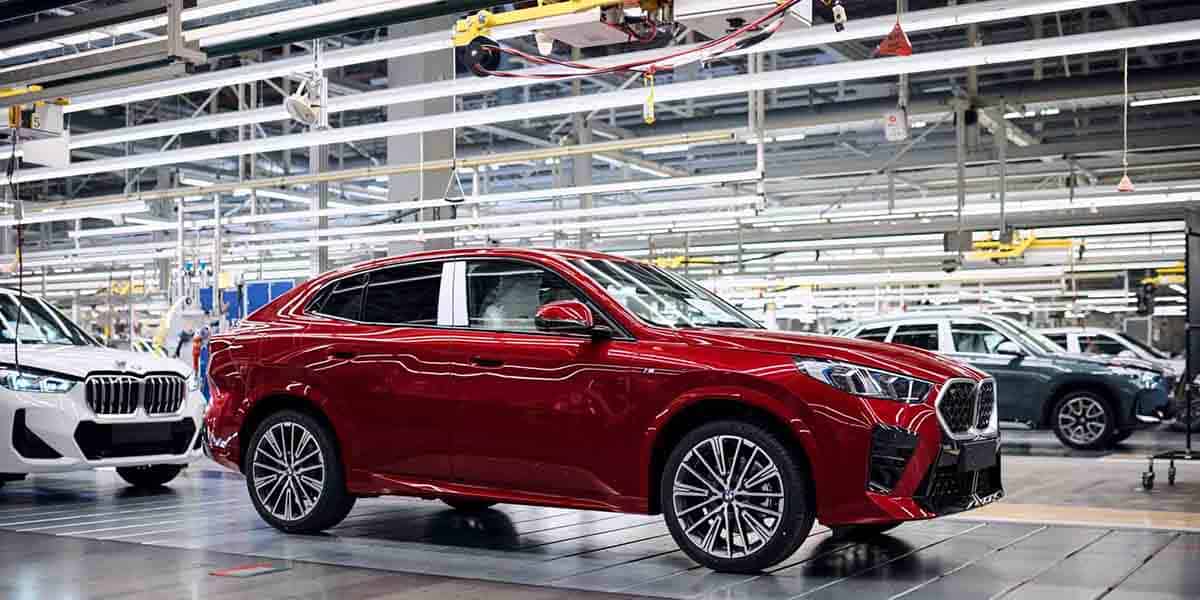 BMW-iX2_produccion-planta-Ratisbona