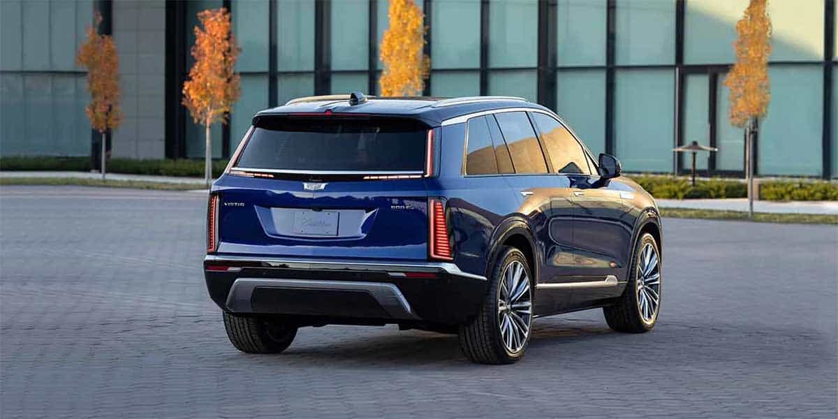 Cadillac-Vistiq-EV_trasera