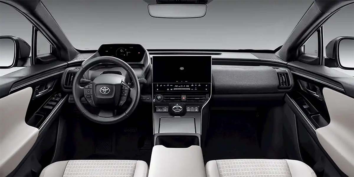 Toyota-Bozhi-4X_interior