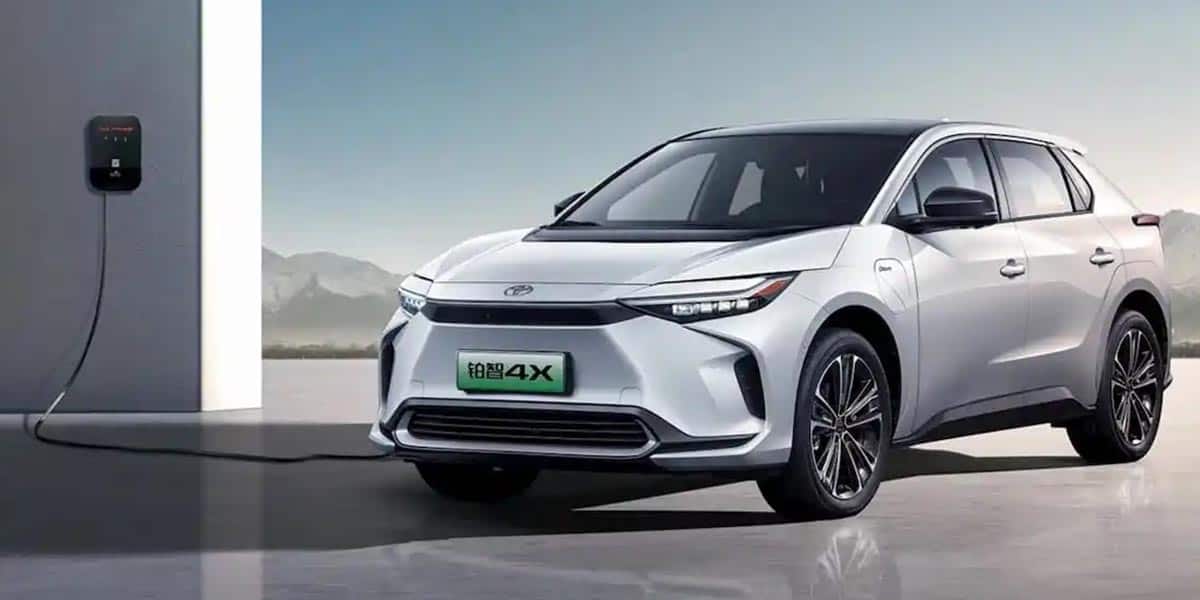 Toyota-Bozhi-4X_cargando