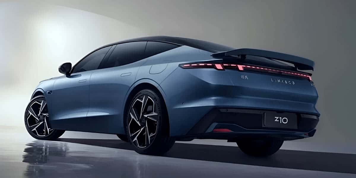 Lynk-Co-Z10_trasera