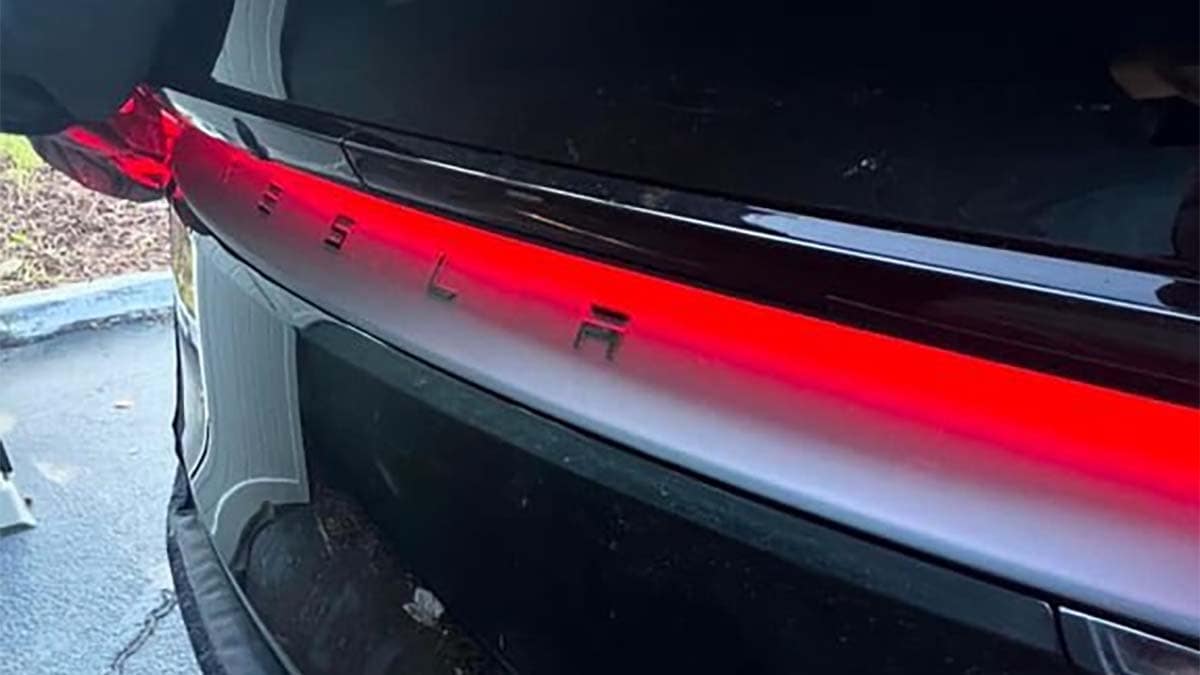 Trasera nuevo Tesla Model Y Juniper