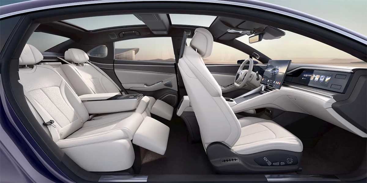 BYD-Denza-Z9_interior-lateral