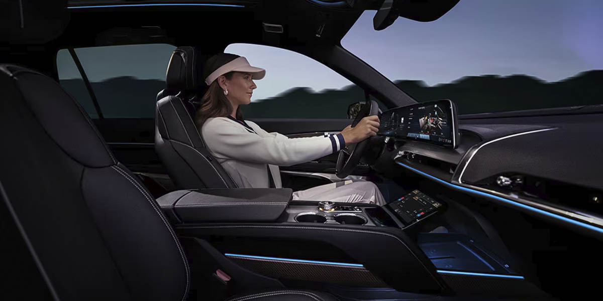 Cadillac-VISTIQ_conduccion