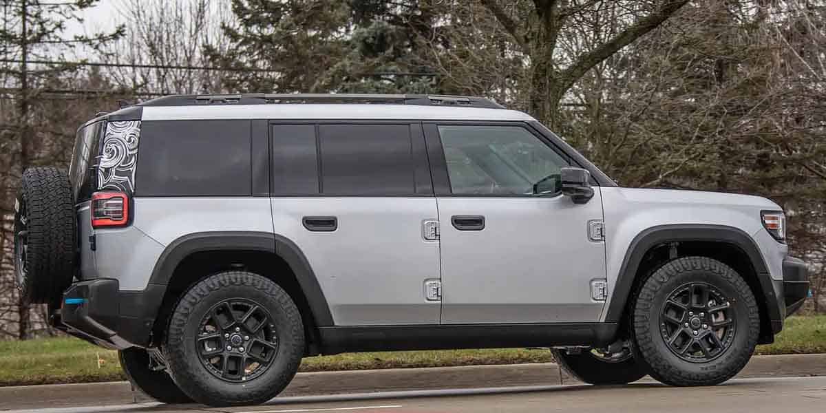 Jeep-Recon_cazado_lateral