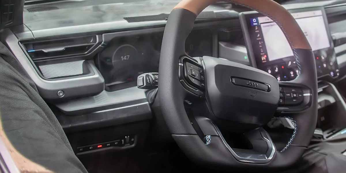 Jeep-Recon_interior_cazado_