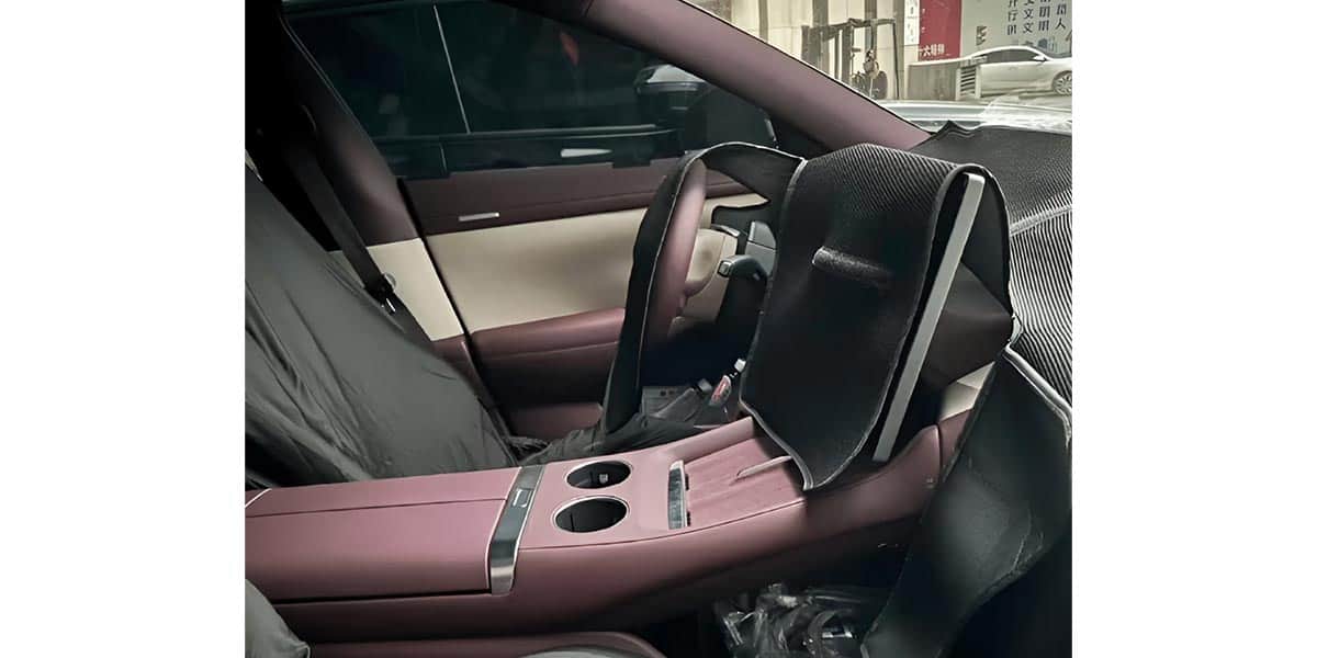 Xiaomi-YU7_interior-cazado