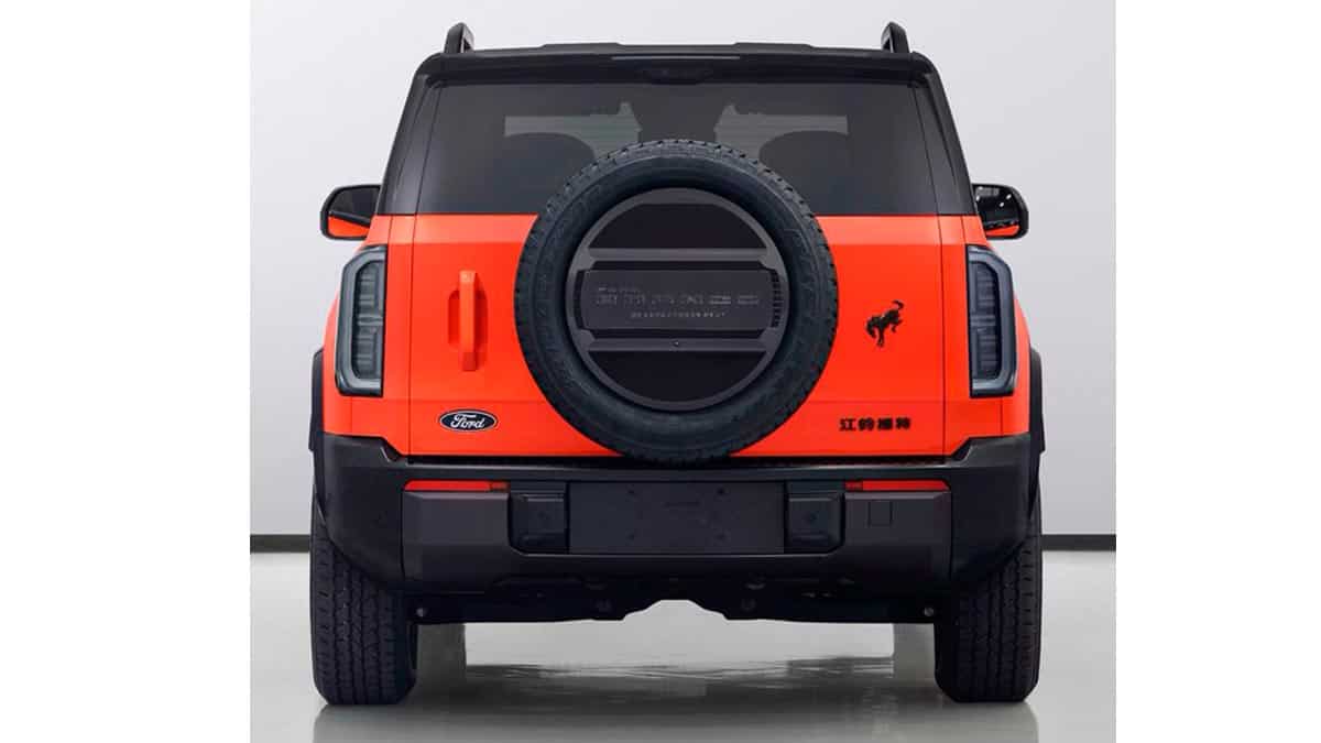 Ford-Bronco-EV_trasera