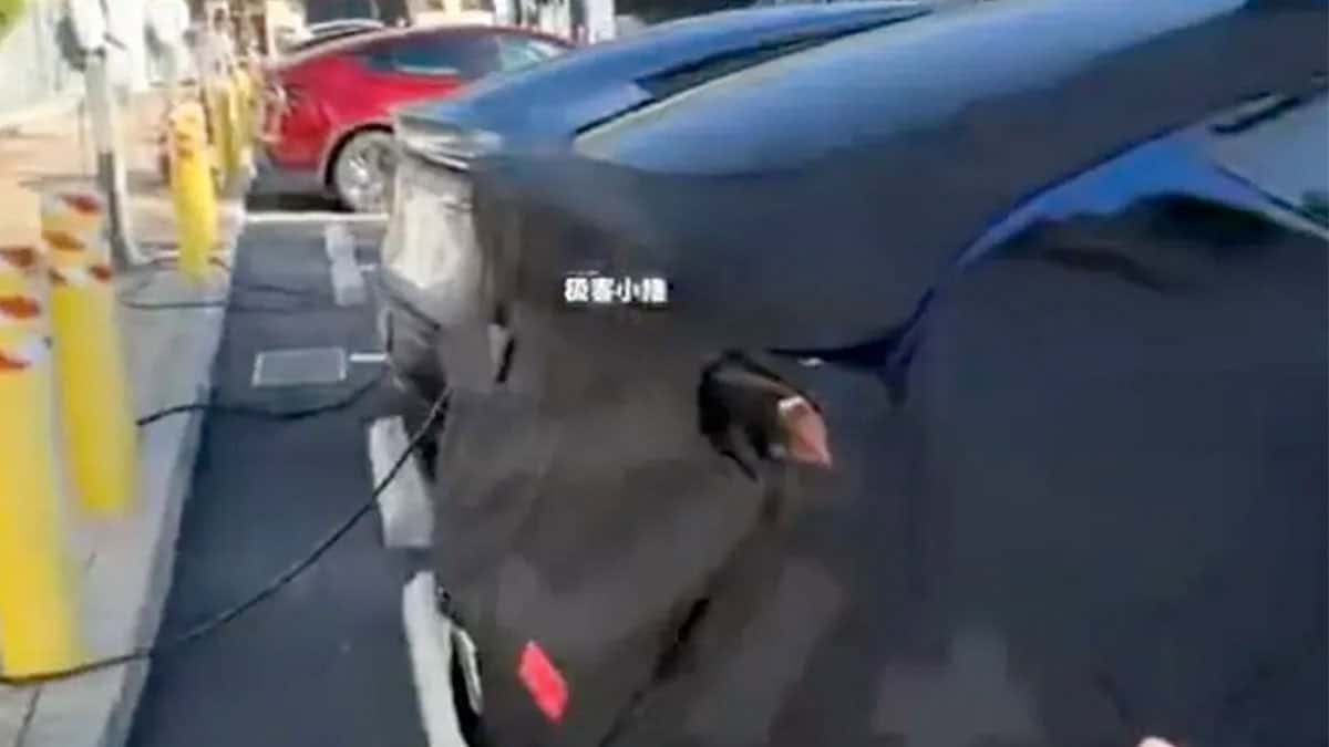 Tesla-Model-Y-barato_imagenes-exterior-t