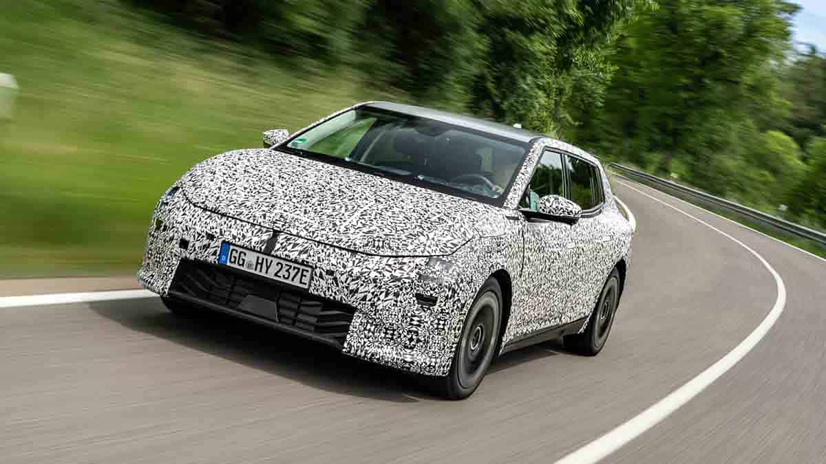 KIA-EV4-pruebas-carretera