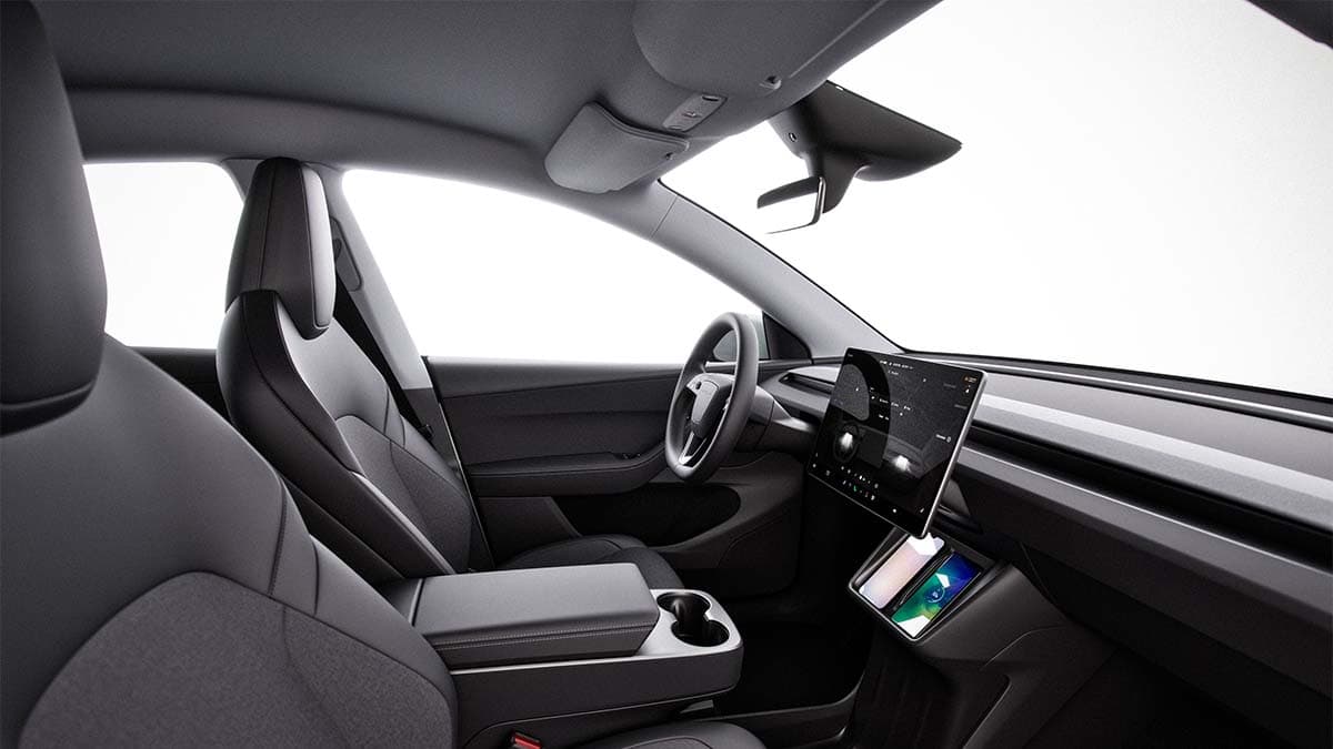 Techo de cristal tapizado en el Tesla Model Y Standard