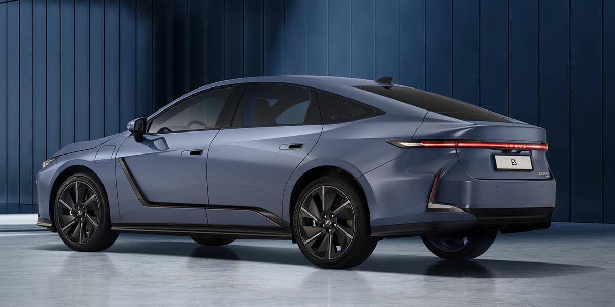 Lexus-ES_