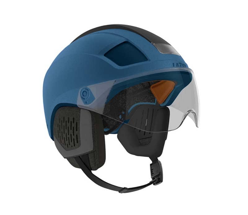 Casco de bicicleta eléctrico con visor y protección avanzada para seguridad y comodidad.
