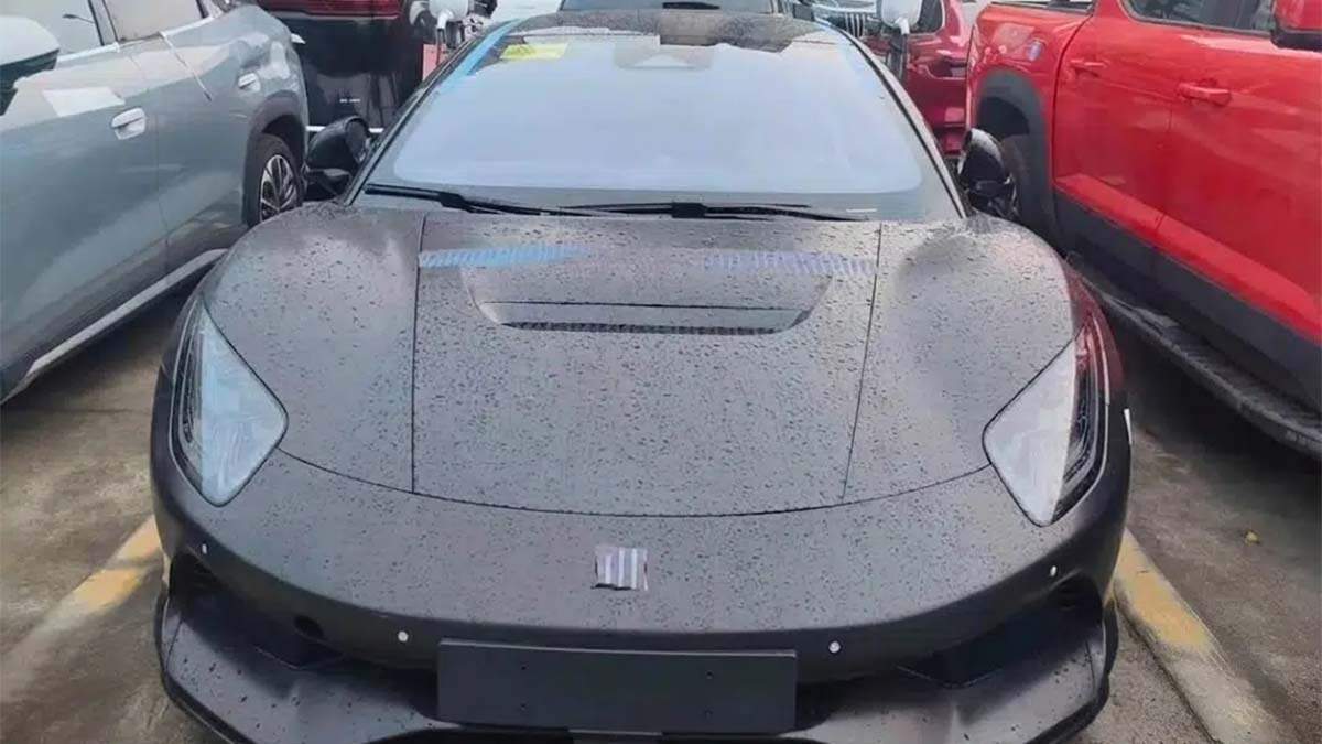 Denza Z Convertible con techo rígido
