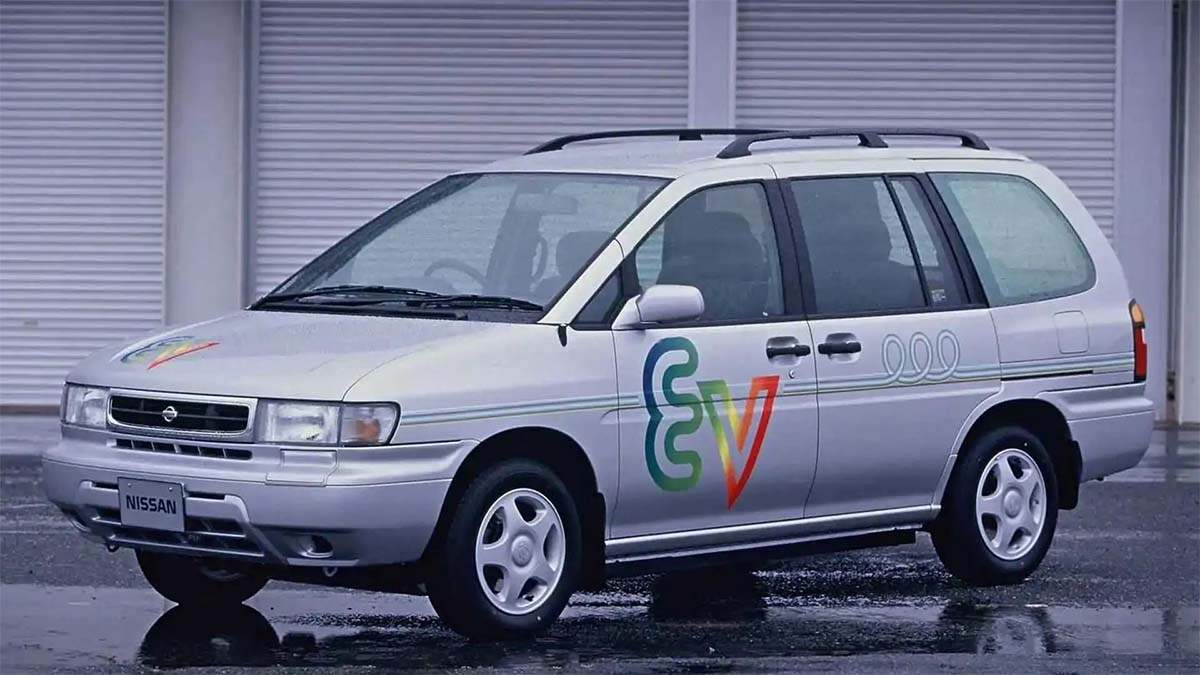 Nissan Prairie Joy EV