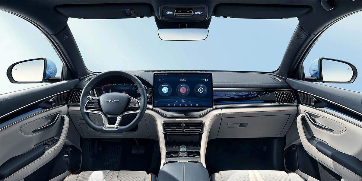 Interior del BYD Seal 6 DM-i