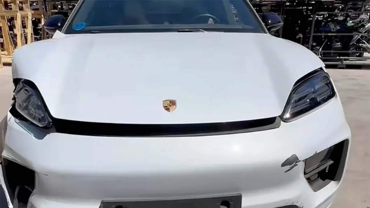 Daños de un Porsche Macan de 2025 tras sufrir un accidente