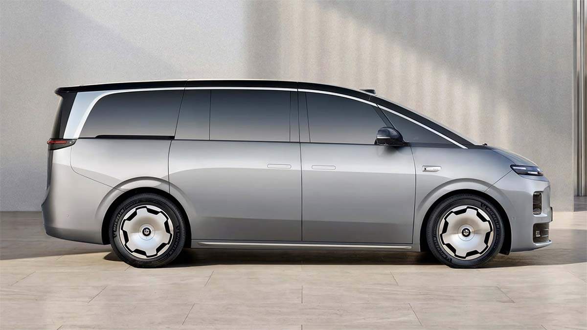Leapmotor D99 - Vista lateral