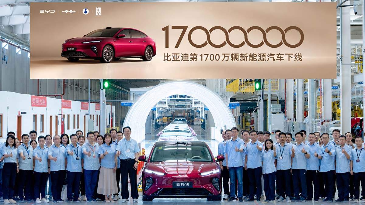 BYD alcanza los 17 millones de coches electrificados con el nuevo Seal 08