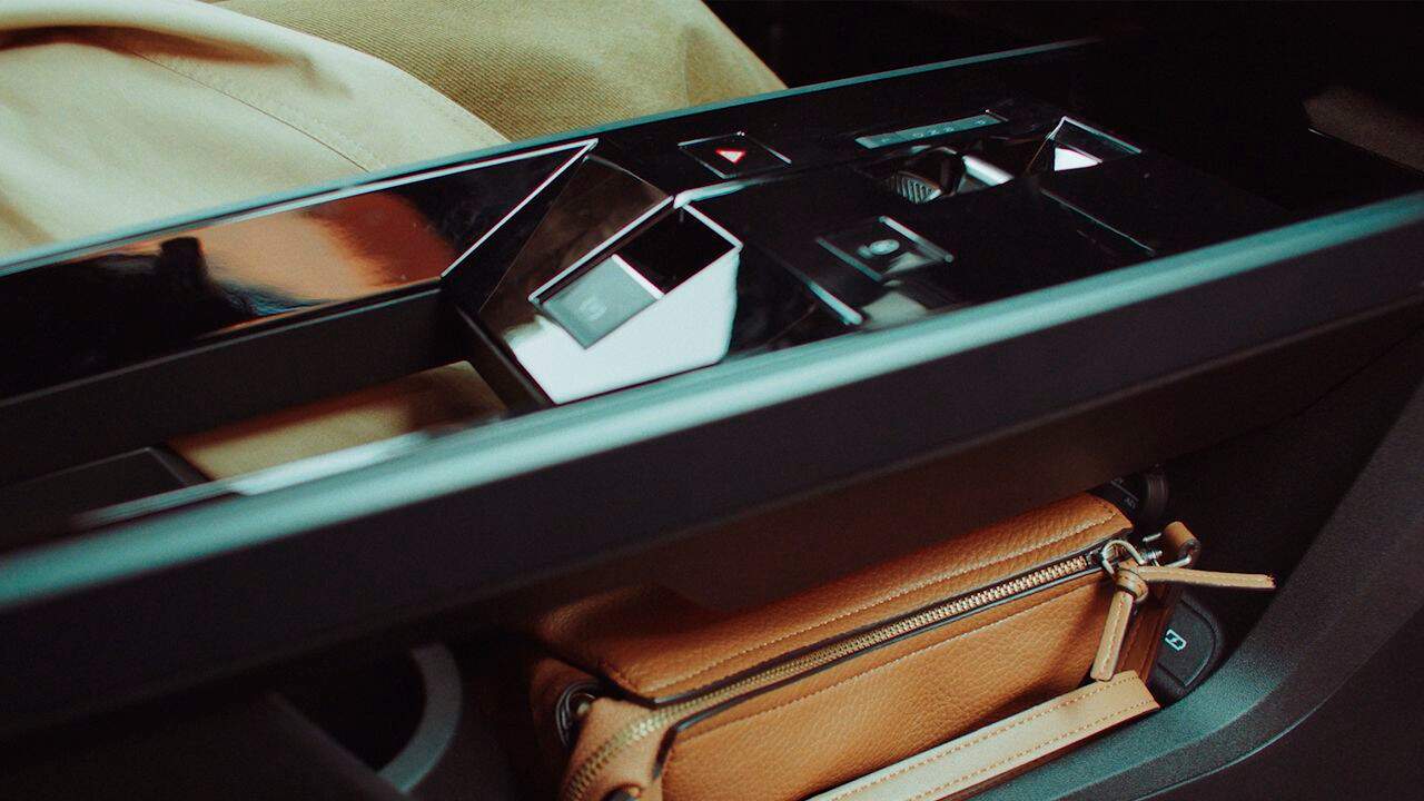 FIAT Grizzly - detalle almacenaje en el interior