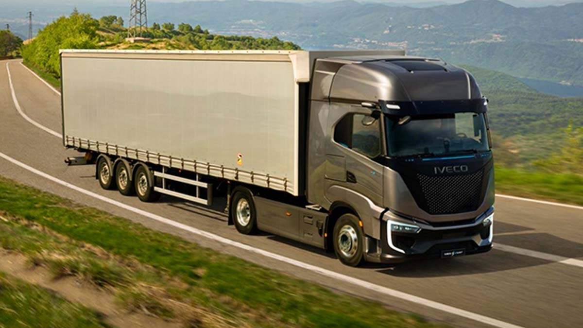 El primer Iveco S-eWay Rígido ya trabaja entre Murcia y Alicante