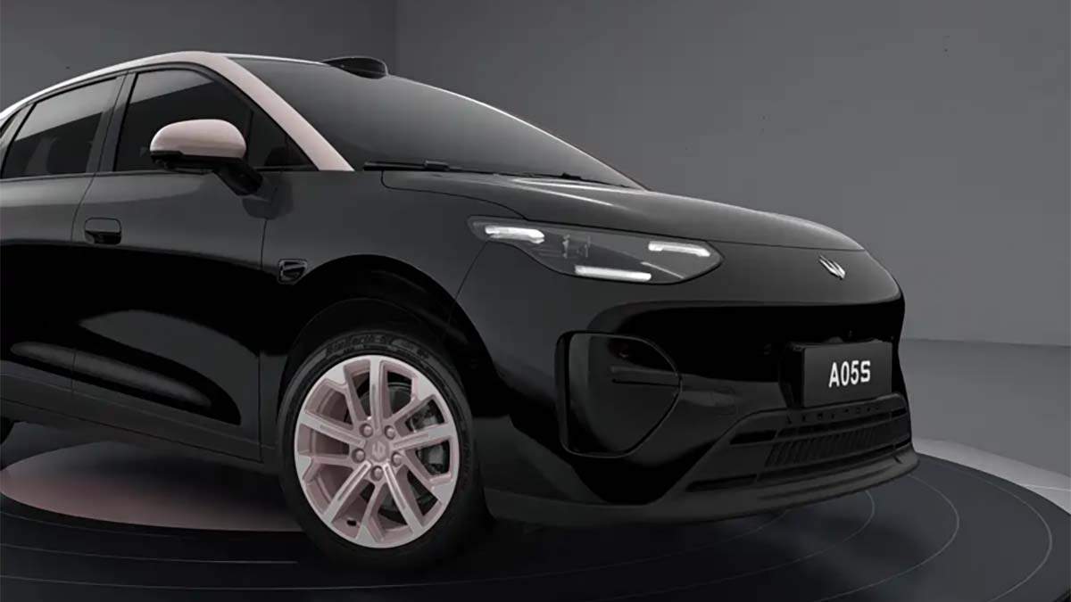 El nuevo Leapmotor A05S muestra su interior y apunta al BYD Dolphin