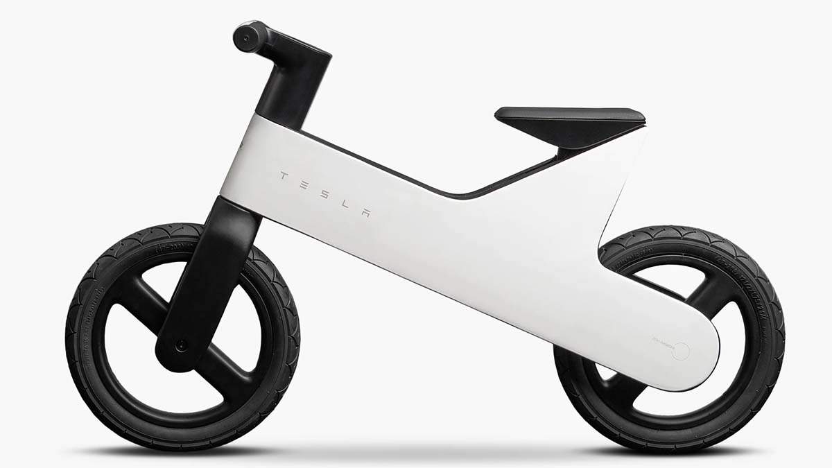 Lateral de la bicicleta de Tesla