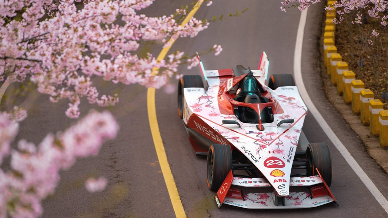 Dan Ticktum gana en Tokio con un adelantamiento agónico y Mitch Evans asalta el liderato