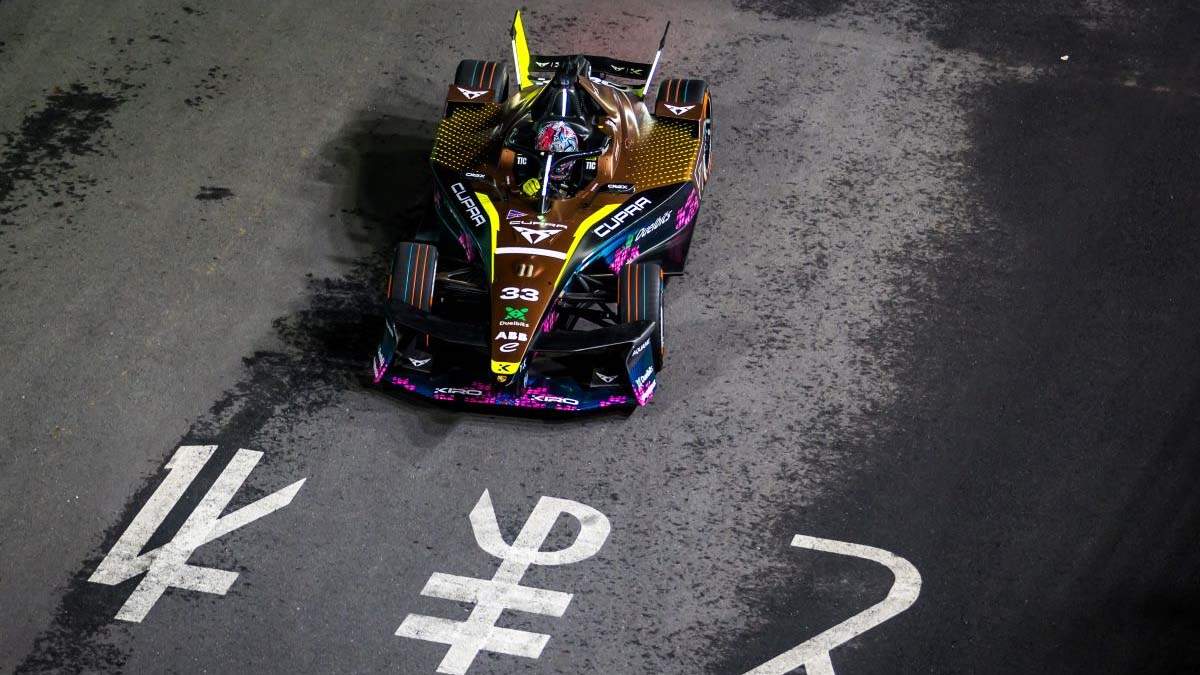 Dan Ticktum del equipo CUPRA, ganador de la primera carrera de Tokio de la Fórmula E