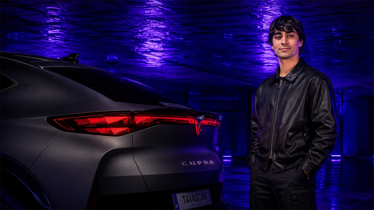 Nil Ojeda vuelva a elegir un coche eléctrico tras conducir durante meses un Tesla Model Y: Te muestro cual es su elección