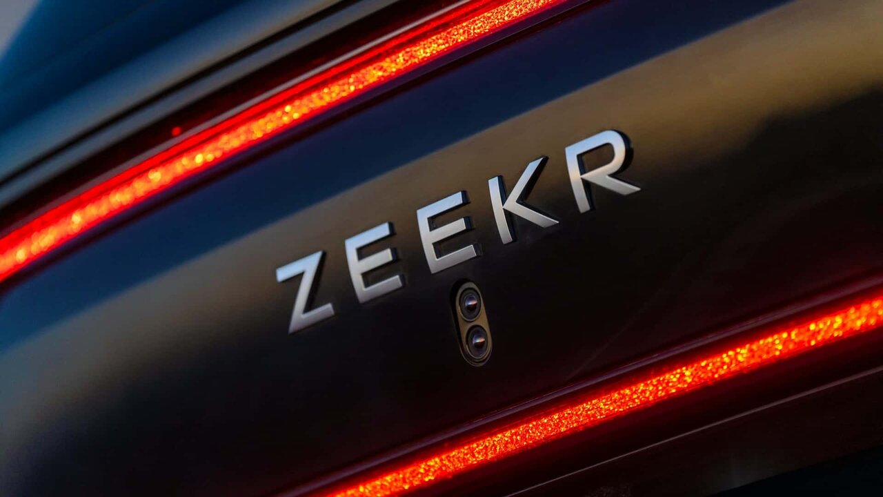 Detalle trasero del Zeekr 9X