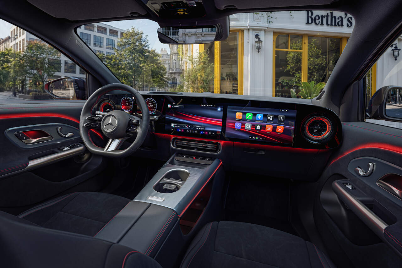 Interior del Mercedes-Benz GLA eléctrico