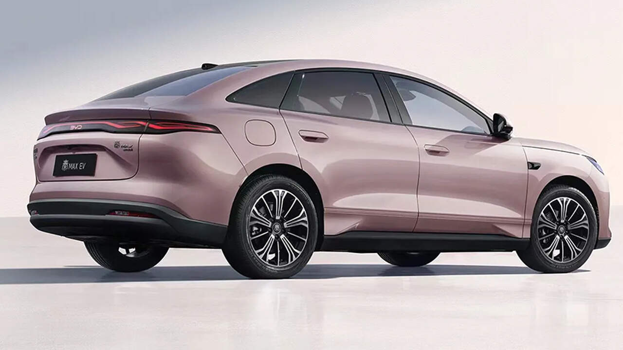 BYD QIN Max - Vista lateral y trasera