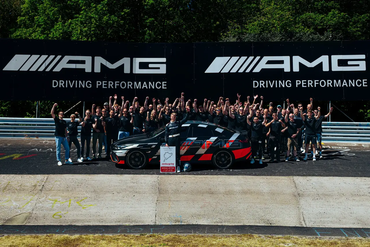Mercedes AMG CLA - Récord de vuelta en el circuito de Nurburgring