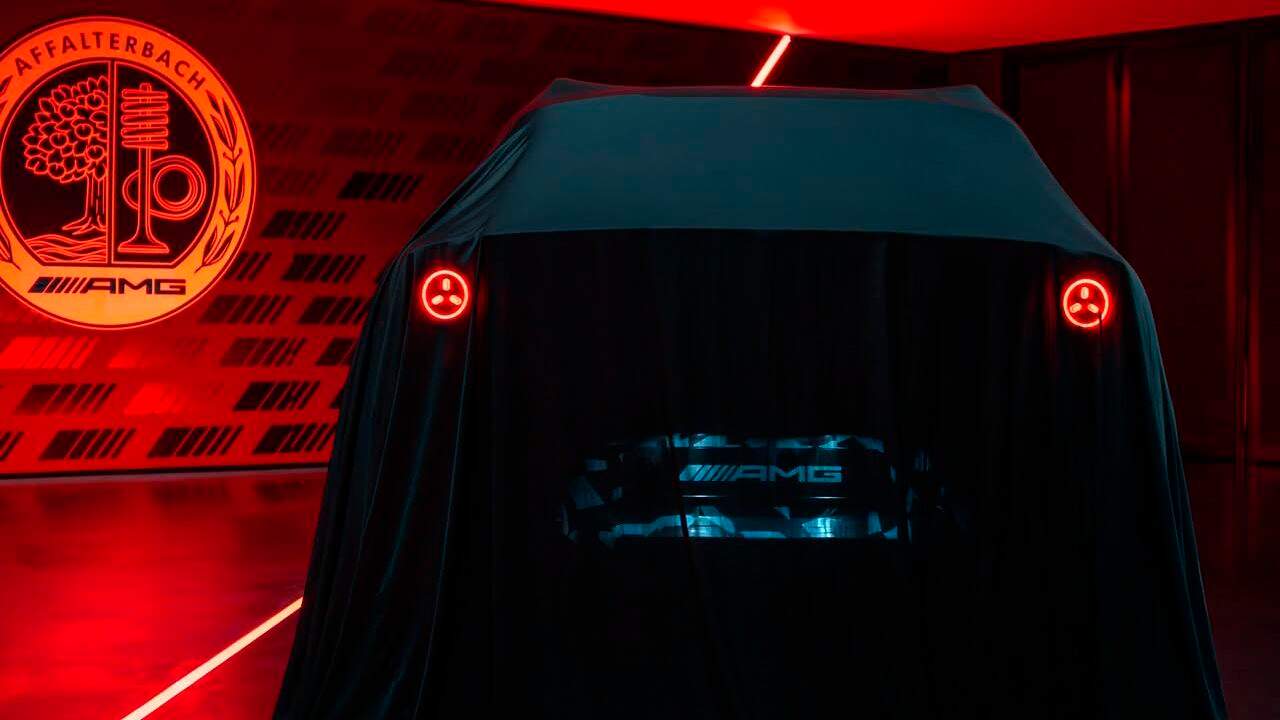 Vista trasera del futuro Mercedes-AMG SUV eléctrico