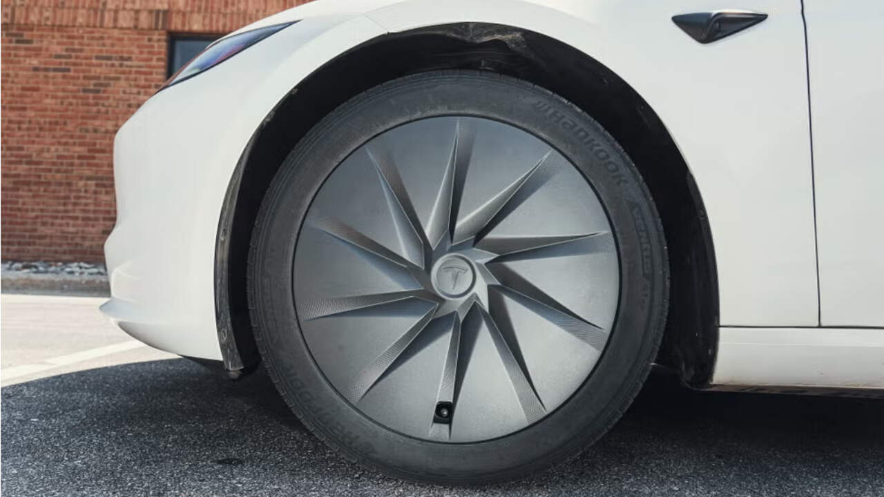 Tesla Model 3 Standard - Detalle de la rueda