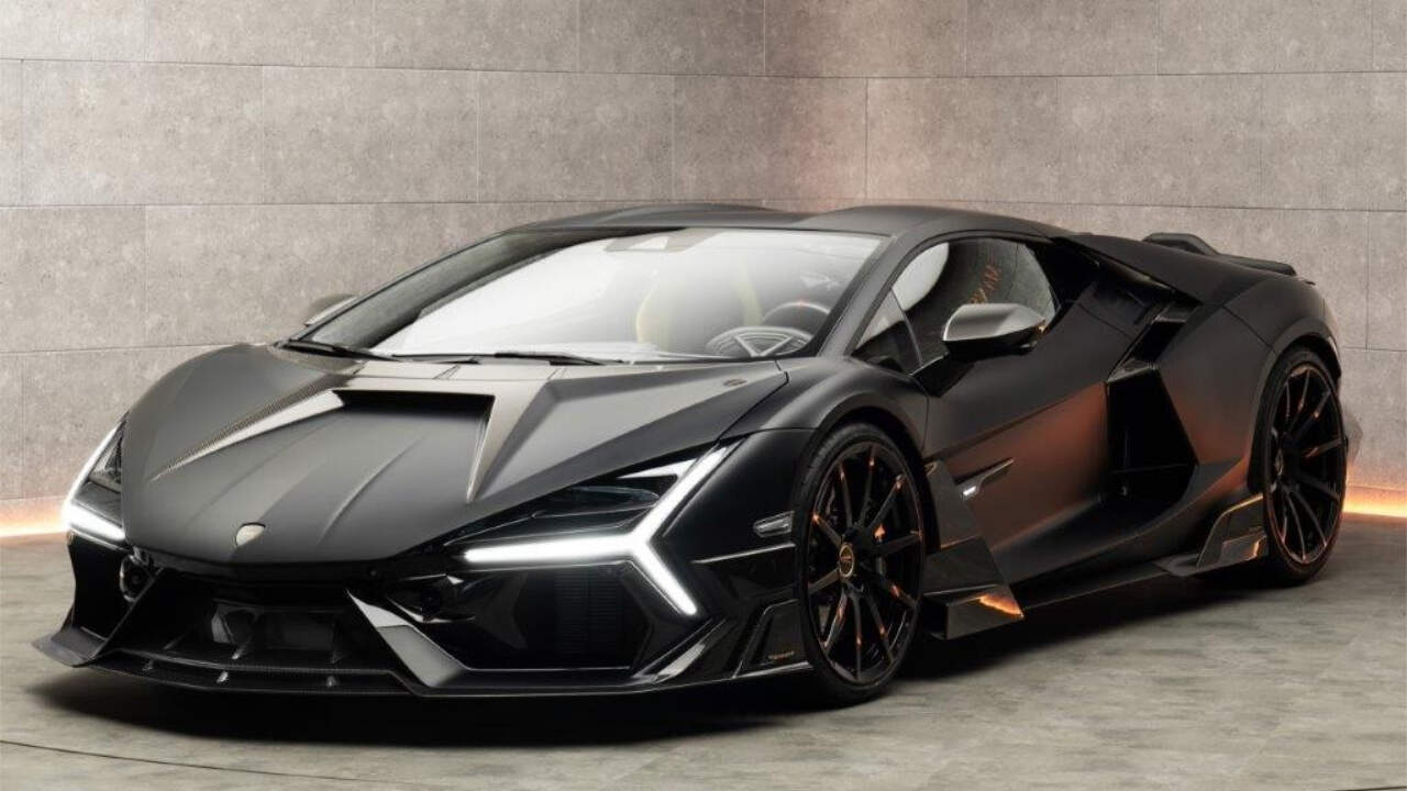 Lamborghini Revuelto