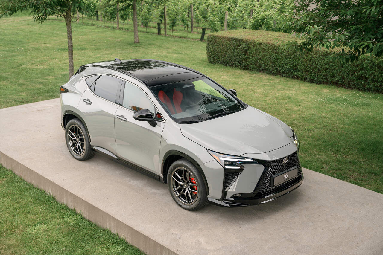Lexus nx450h fsport
