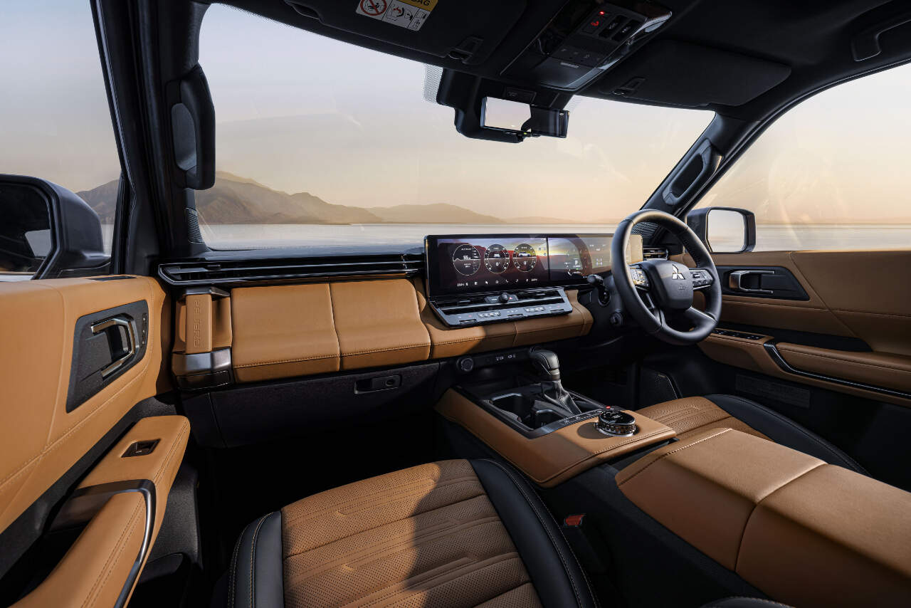 Mitsubishi Pajero (Montero) - Foto del interior