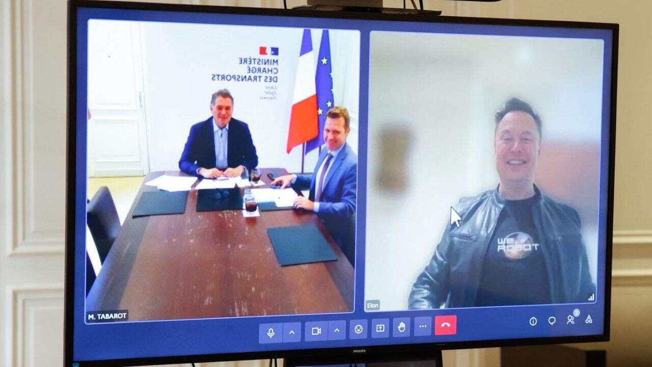 Videoconferencia con Elon Musk del ministro de transporte en Francia