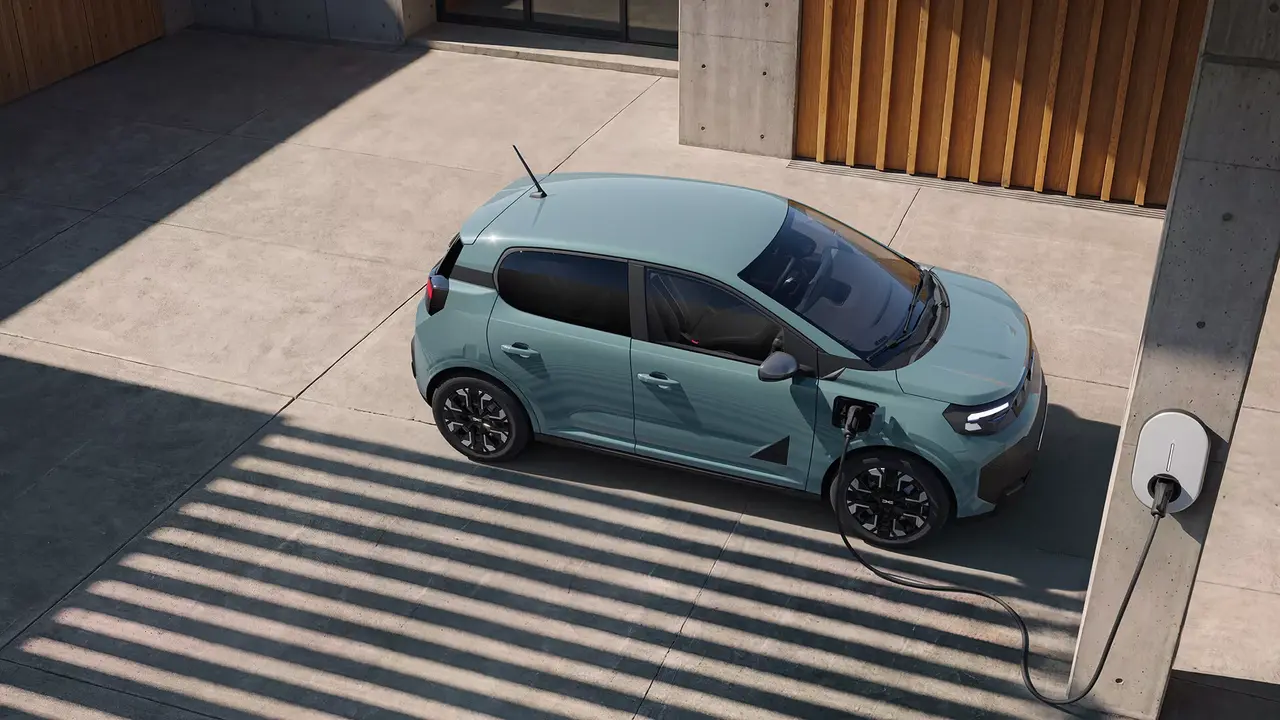 Dacia Spring 2027 - Foto cargando